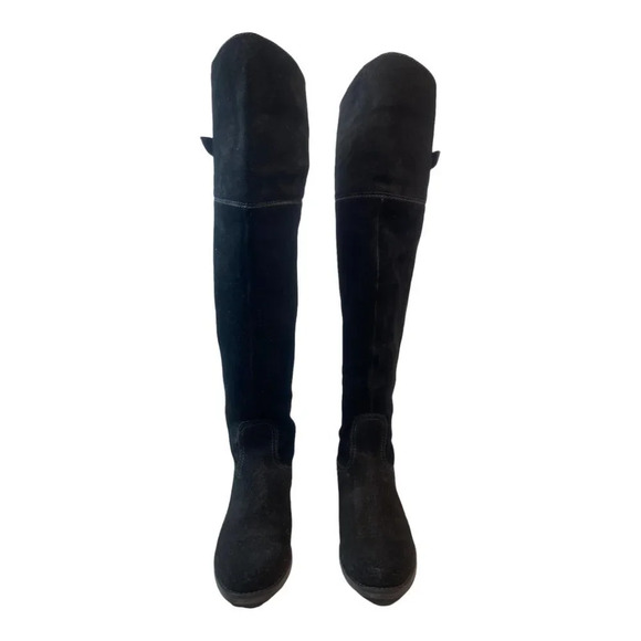 Black‎ Boots - Picture 1 of 4